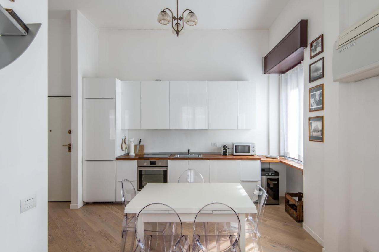 Easylife - Coccole E Comfort - Bilocale Caldo Ed Accogliente A Due Passi Dai Navigli E Metro Verde Milan Exterior photo